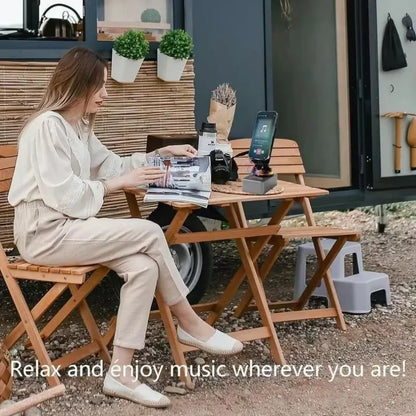 Altoparlante Bluetooth wireless Supporto per telefono cellulare da tavolo 5 in 1 Carica portatile per banca di potere per cucina, viaggi, feste, palestra all'aperto